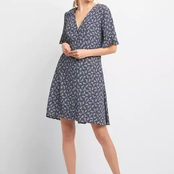 GAP Dresses & Skirts - Gap shirt dress NWT